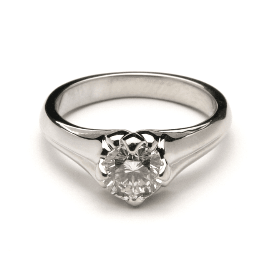 Fleur-de-Lis Diamond Ring