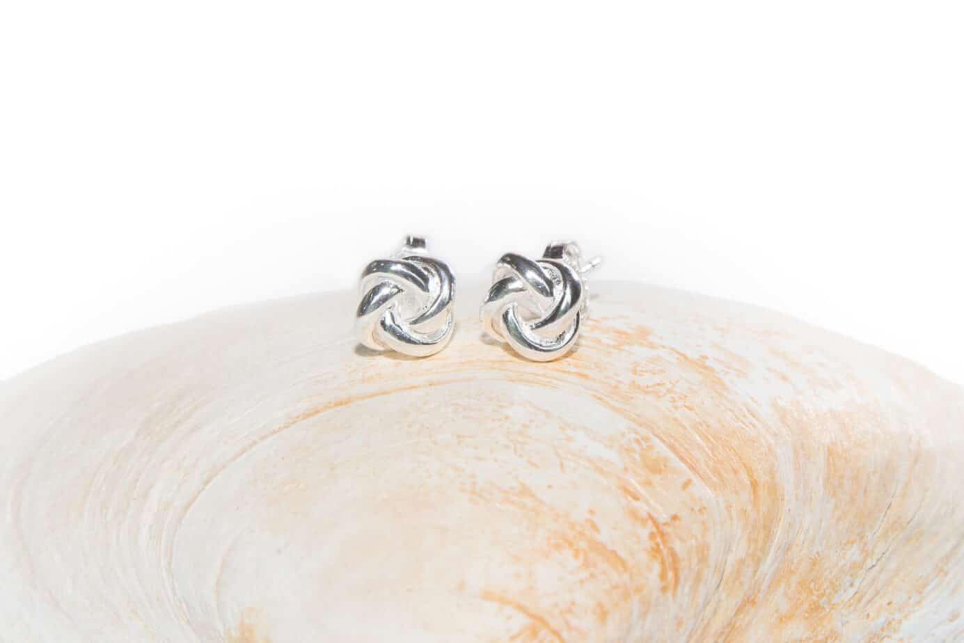 Love Knot Posts (Small)