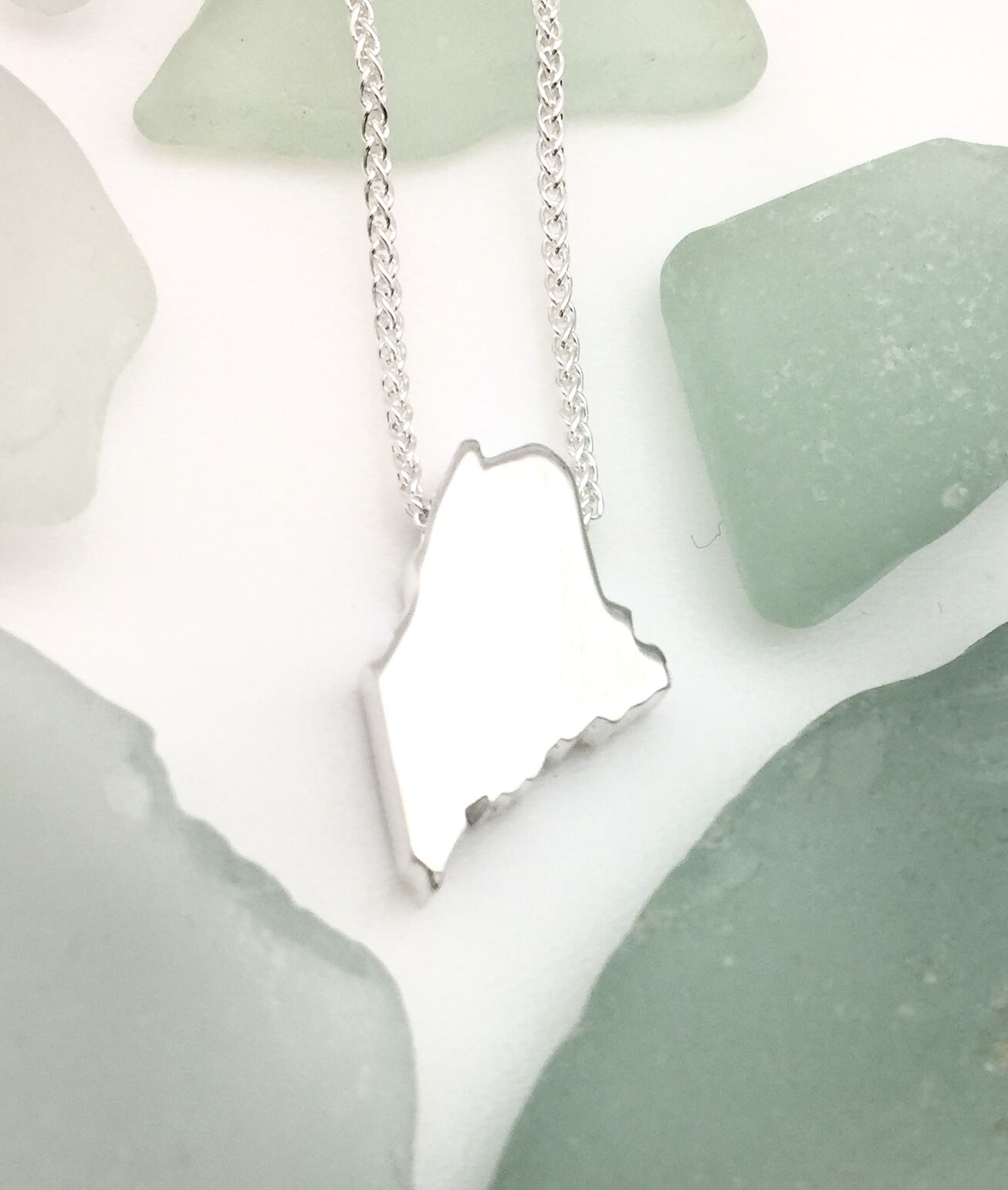 Maine Silhouette Necklace
